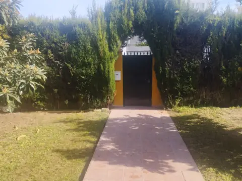 Chalet en Zona Universitaria