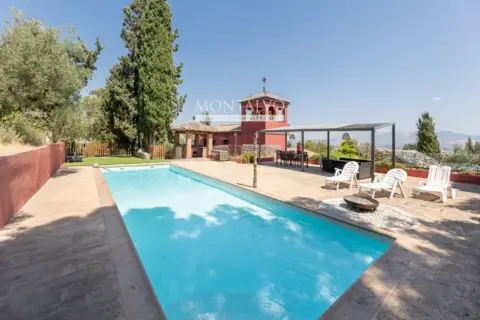 Chalet en calle Rio Navia, nº 19