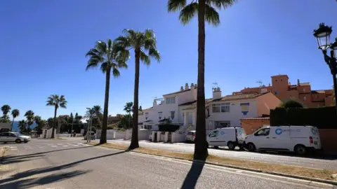 Apartamento en Urbanización El Hacho-La Duquesa Golf