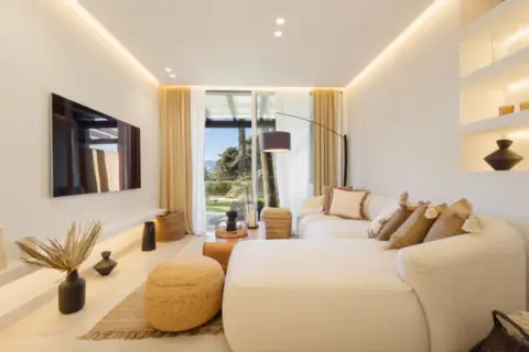 Apartamento en Los Naranjos-Las Brisas