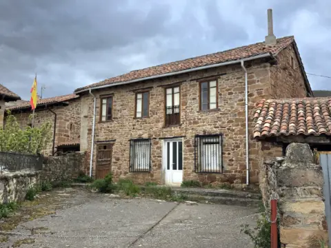 Casa en calle Cl Iglesia          Cill