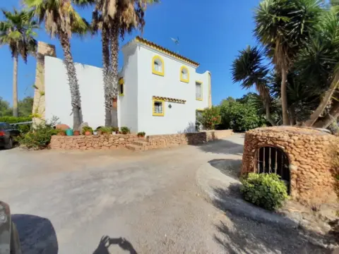 Chalet en Santa Eulalia