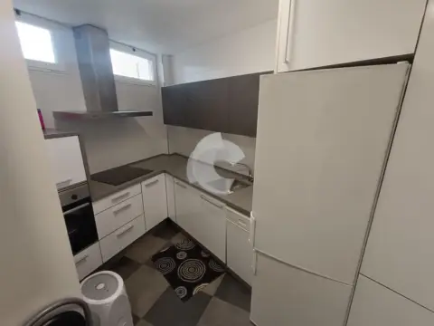 Piso en calle de Emilia Pardo Bazán