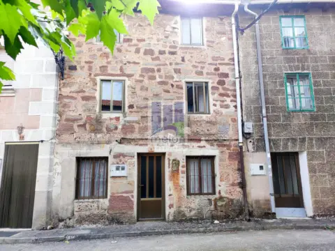 Casa en calle Villasur de Herreros