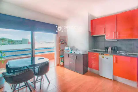 Piso en Avenida Adeje 300