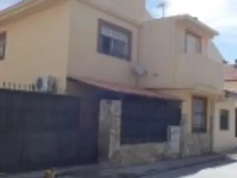 Casa pareada en Las Ventas de Retamosa