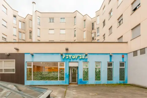 Local comercial en calle Larraya, 2