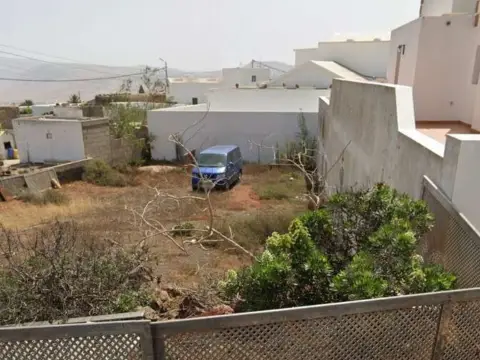 Terreno en calle Temasen, 14