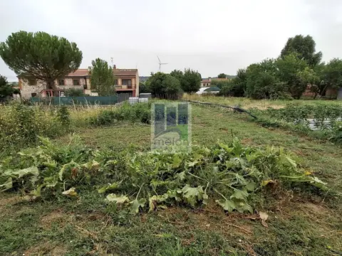Terreno en calle Modubar de La Emparedada