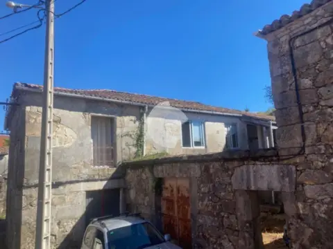 Casa en Ferreiros-Entrimo