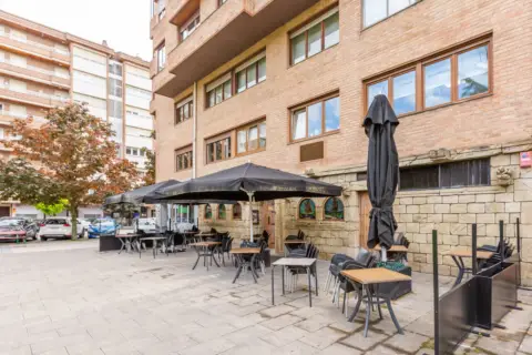 Local comercial en calle de Iñigo Arista, 18