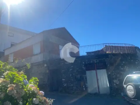 Casa en Ferreiros-Entrimo