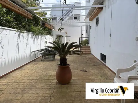 Chalet en Centro-Zona Playas