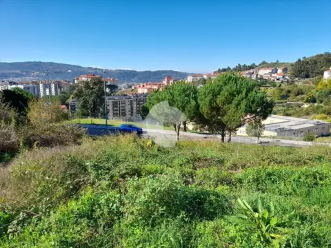 Terreno en calle Barrocanes