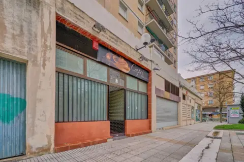 Local comercial en calle del Doctor Joaquín Gortari, 3