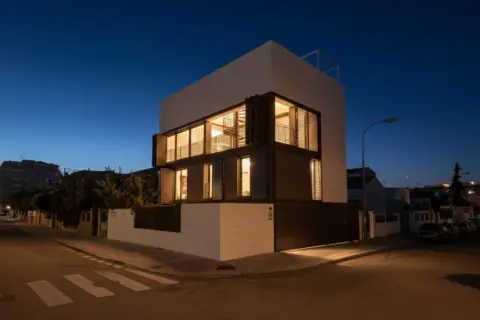 Casa en Poeta Manuel de Gongora