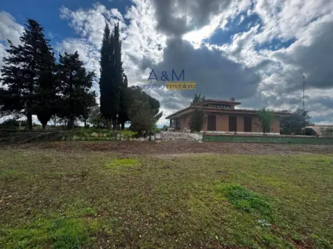 Chalet en Trigueros del Valle