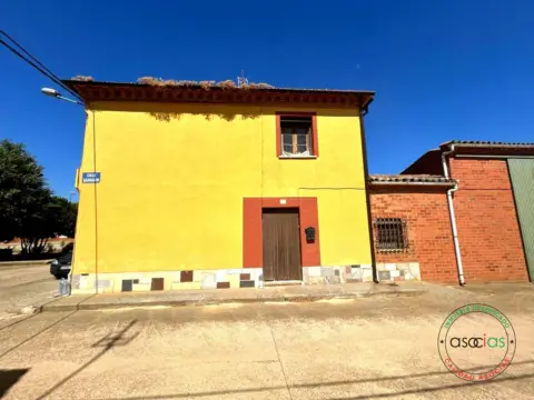 Casa en calle Pz Onesimo Redondo Zorita Lo