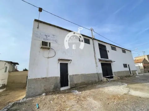 Nave industrial en Cementerio-El Aljub