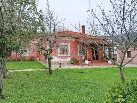 Casa en calle Bº Barros, nº 192