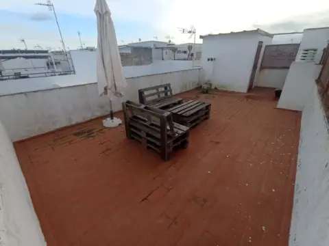 Piso en calle Av/ Rocío Jurado