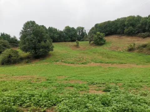Terreno en Avenida Leurtzako
