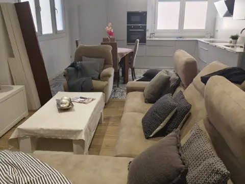 Piso en calle de Santos Ochandátegui, 54