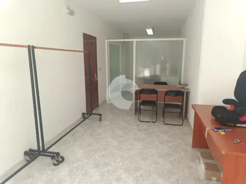 Local comercial en Valenzá