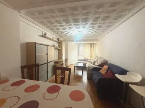 Piso en calle de Llano Ponte