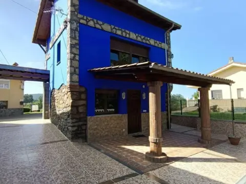 Casa en Pravia