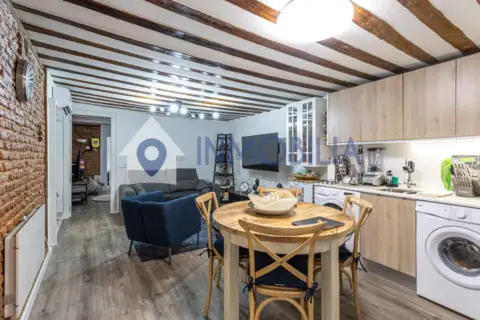 Piso en calle de Augusto Figueroa