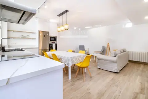 Piso en calle Mano de Hierro, 11