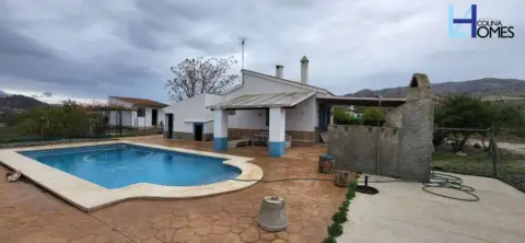 Finca rústica en Álora