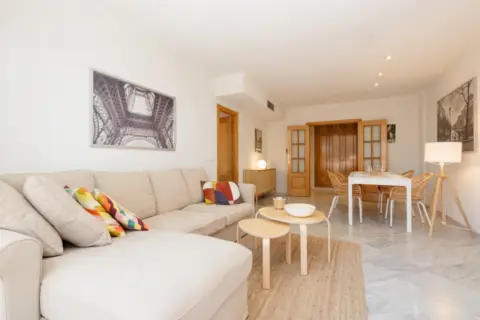 Apartamento en Costabella-El Rosario-Ricmar
