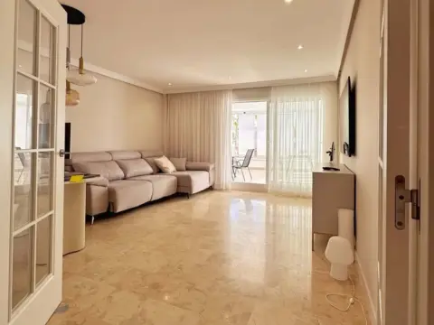 Piso en calle Ur Arroyo Las Cañas 8 Es:6 Pl:01 Pt:02 29680 Estep, nº 8