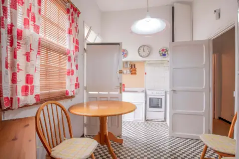 Casa en calle calle Villa de Madrid 5, nº 5