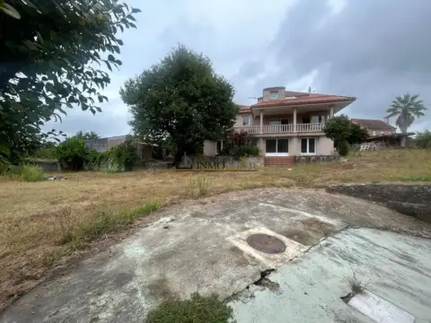 Casa en calle Ruibal - Salcedo