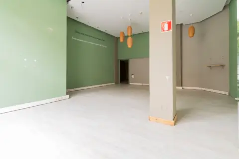 Local comercial en Huarte Doktorearen Kalea, 6