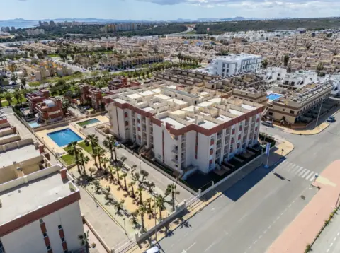 Apartamento en Impecable Piso  en Venta de Estreno en Lomas de Cabo Roig, Orihuela Costa, Alicante