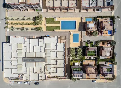 Apartamento en Estrena Vida en Este Increíble Piso en Lomas de Cabo Roig, Orihuela Costa, Alicante