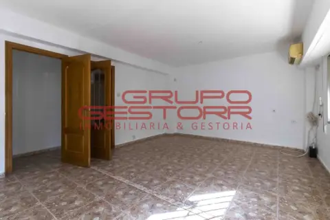 Piso en calle de la Eliana