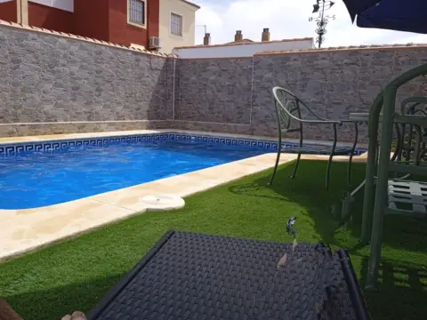 Casa pareada en Castilleja de Guzmán