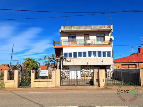 Casa en calle de la Carretera, 53