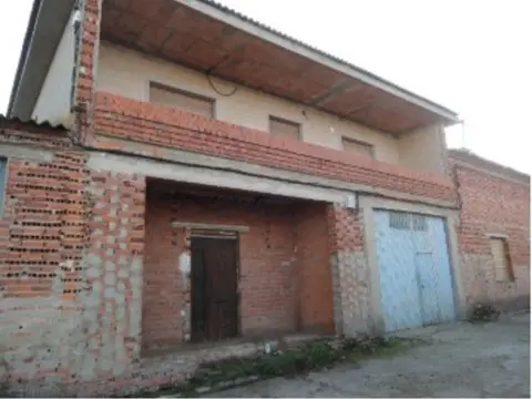 Trastero en Cañizal