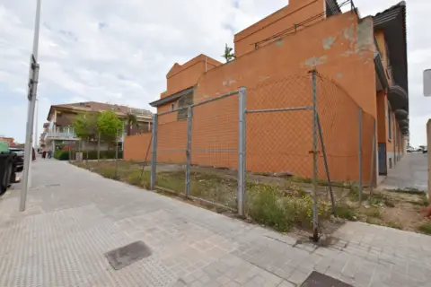 Terreno en Plaza Miguel de Cervantes