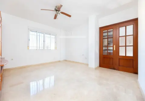 Piso en calle del Doctor Jiménez Rueda, 31