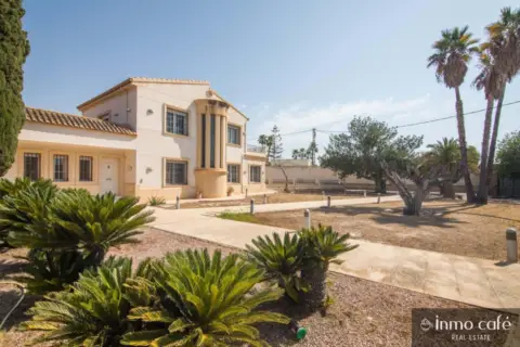 Chalet en calle Pda Peña Aguilas 3083, nº 3083