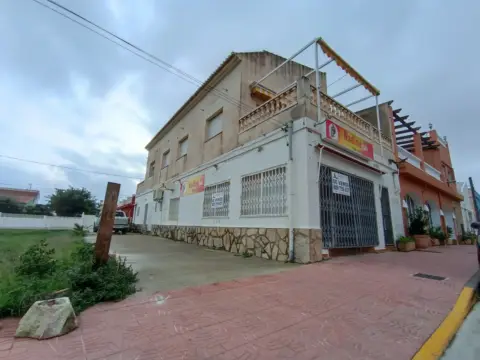 Local comercial en Las Marinas