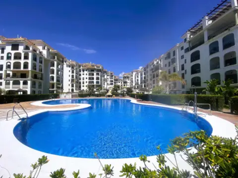 Apartamento en Urbanización El Hacho-La Duquesa Golf