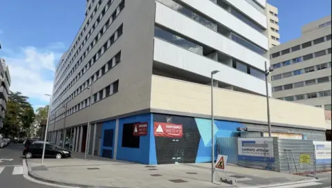 Local comercial en Aralar Kalea, 5
